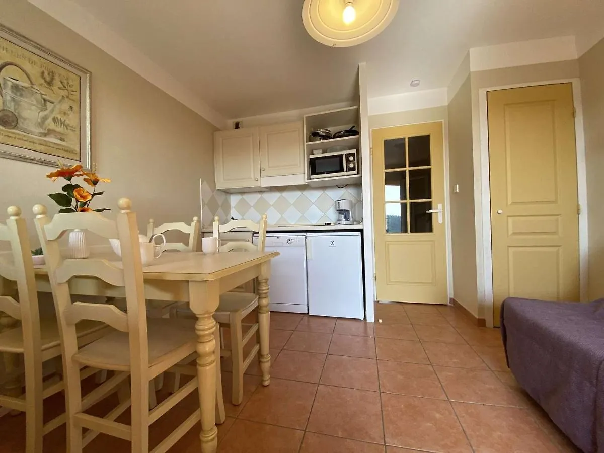 Studio Familial 4 Pers. Avec Piscine, Tennis Et Parking - Les Issambres - Fr-1-226-455 Saint-Peïre-sur-Mer 0*,  França